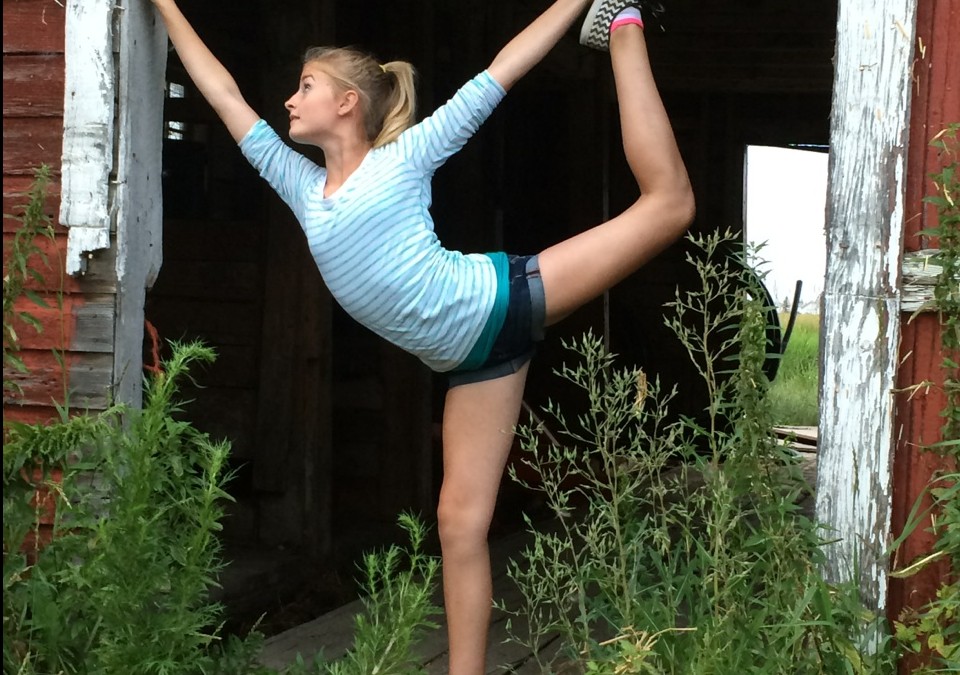 6 Essential Steps When Teaching Teens Yoga
